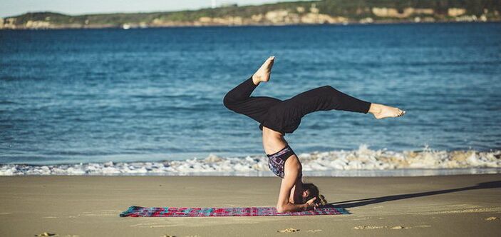 yoga luar ruangan untuk menurunkan berat badan